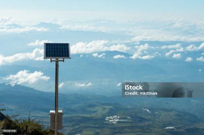 Giải Pháp Chiếu Sáng Cho Khu Vực Ít Nắng: Sự Kết Hợp Giữa Tấm Pin Mono Và Công Nghệ MPPT 