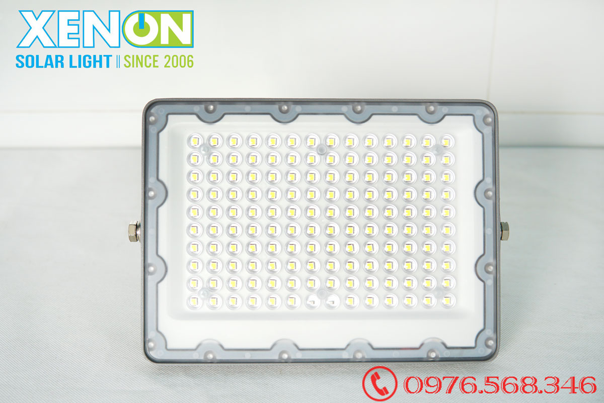 Đèn pha led năng lượng mặt trời Xenon