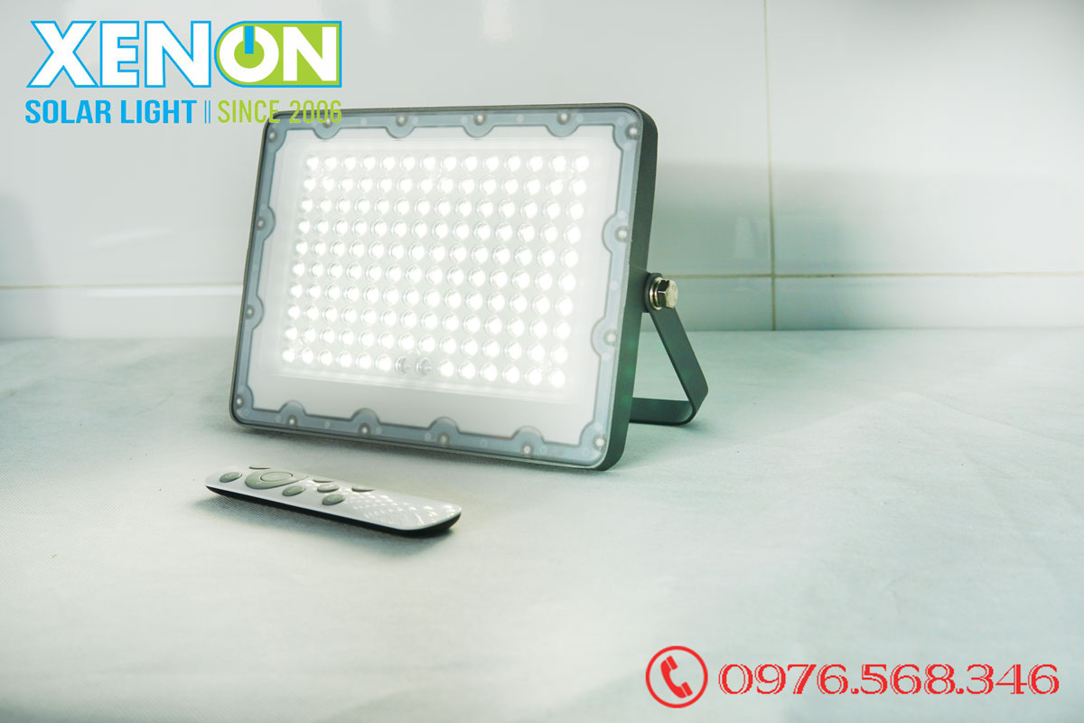 Đèn pha led năng lượng mặt trời Xenon