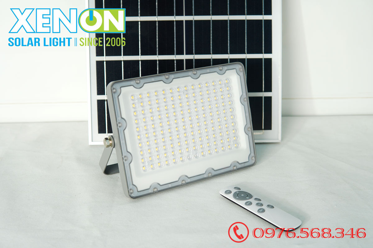 Đèn pha led năng lượng mặt trời Xenon