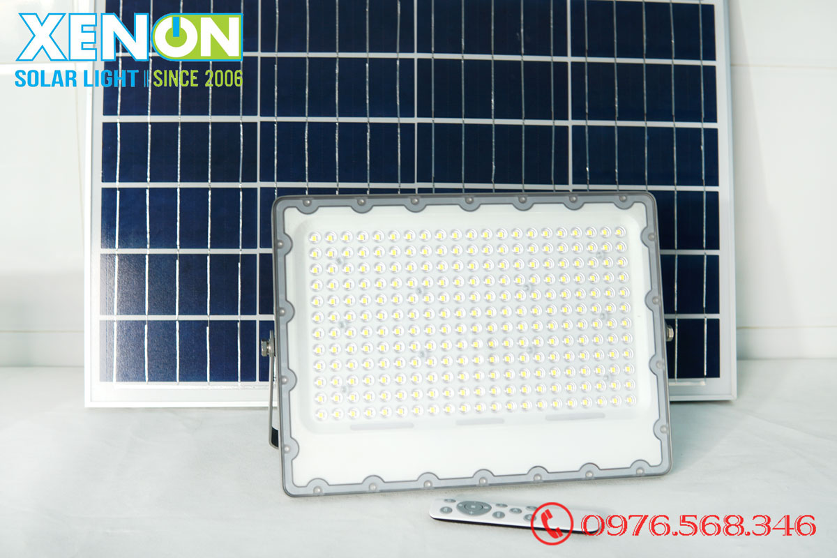 Đèn pha led năng lượng mặt trời Xenon