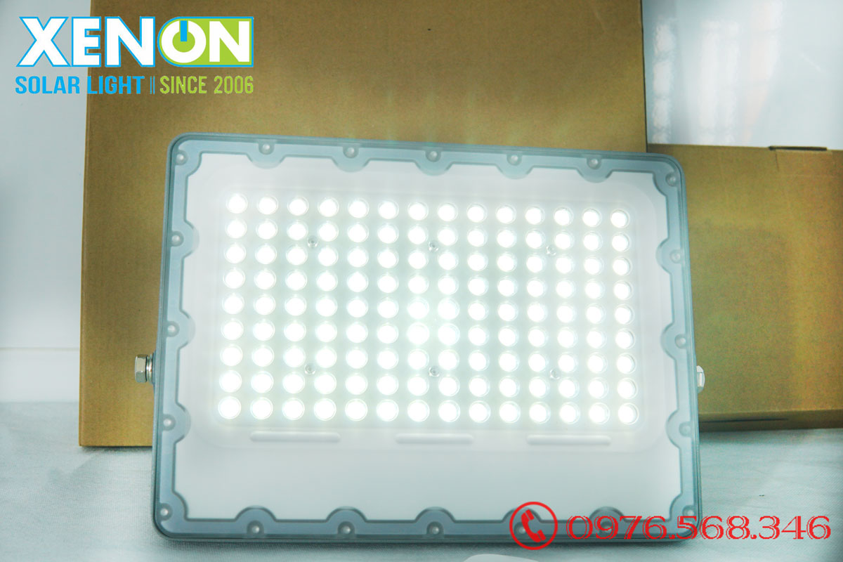 Đèn pha led năng lượng mặt trời Xenon