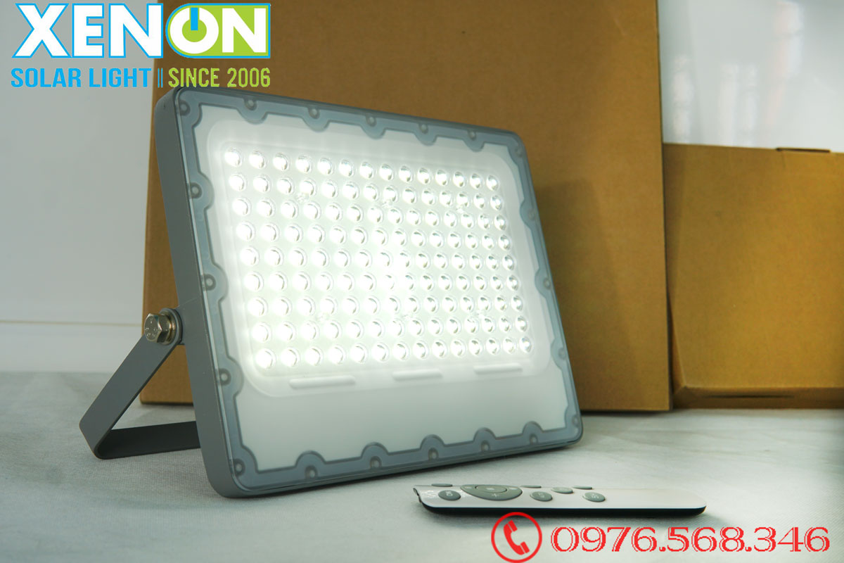 Đèn pha led năng lượng mặt trời Xenon