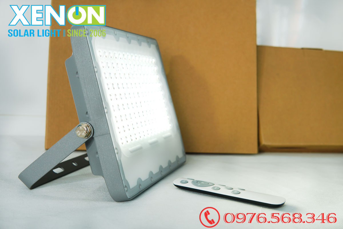 Đèn pha led năng lượng mặt trời Xenon