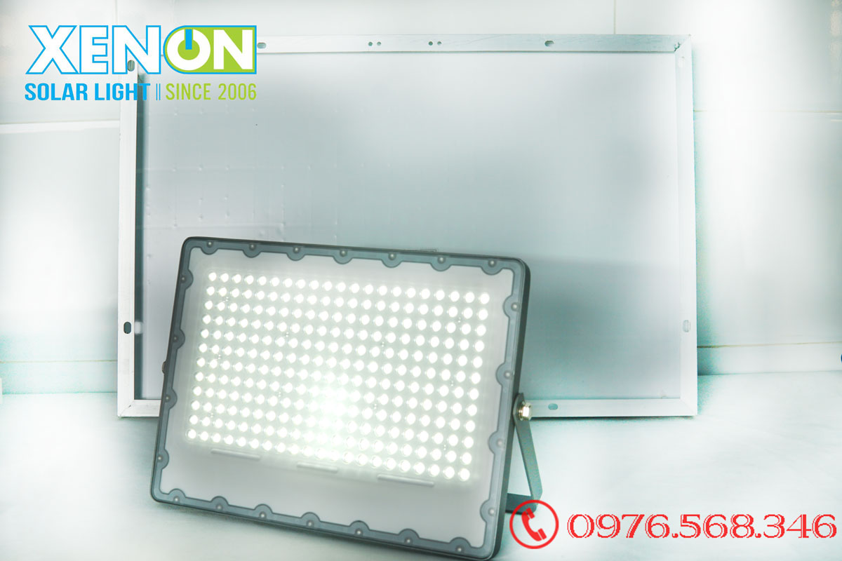 Đèn pha led năng lượng mặt trời Xenon