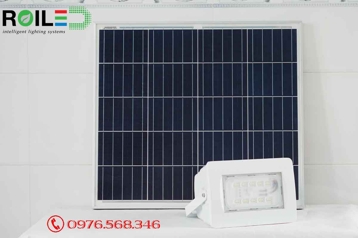 Đèn pha năng lượng mặt trời 200W cao cấp Roiled RL-P200
