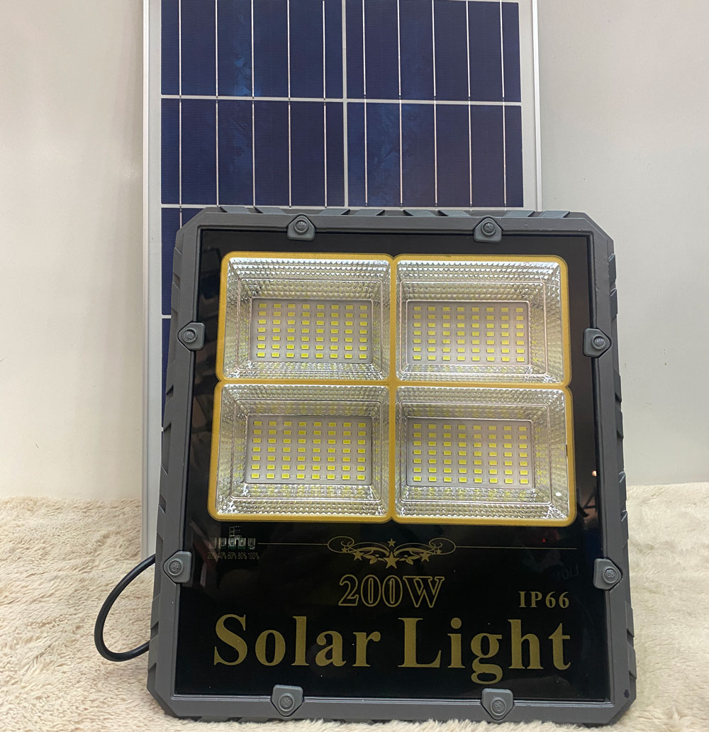 Đèn pha năng lượng mặt trời Roiled RP4-200w