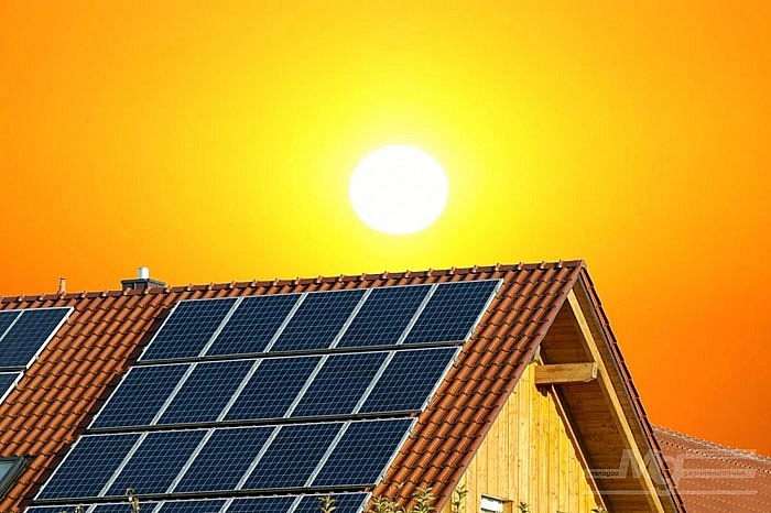 năng lượng mặt trời là tài nguyên gì